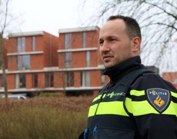 Door de Oosterpark met wijkagent Jorge