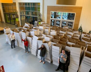 Studentenverenigingen en Stadjers slaan handen ineen en maken 1200 gezinnen blij met kerstpakketten